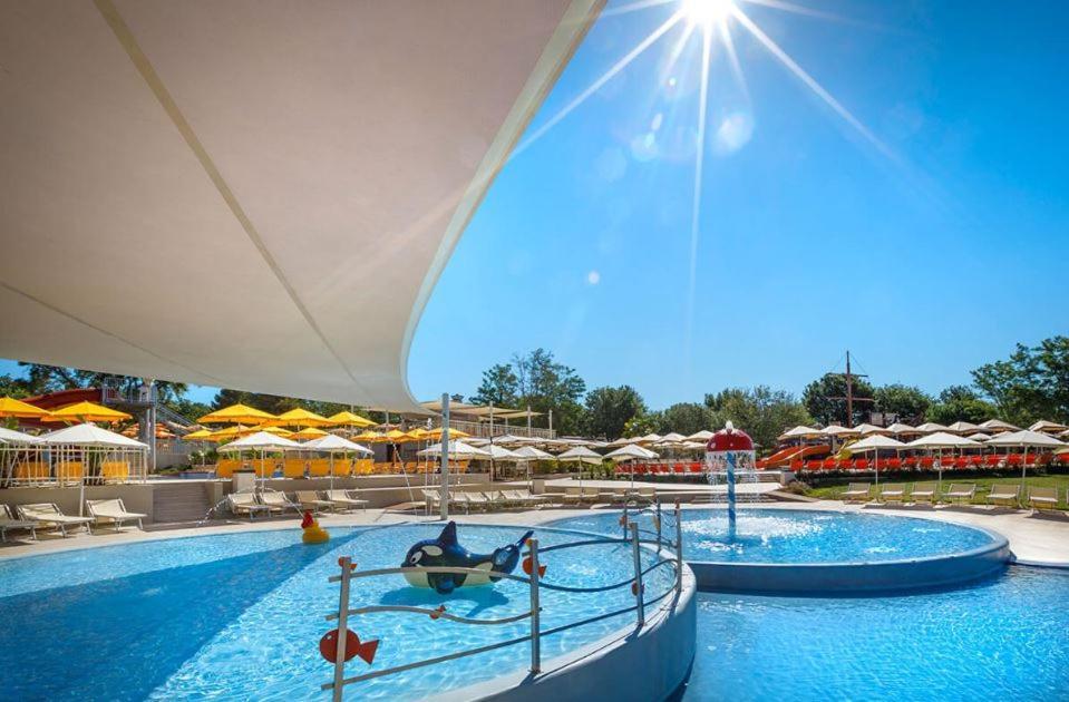 Easyatent Safari Tent Lanterna Červar-Porat Esterno foto