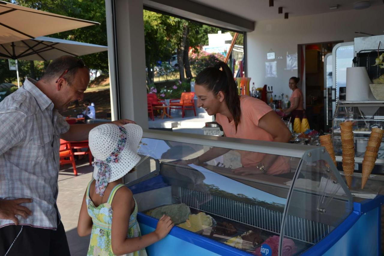 Easyatent Safari Tent Lanterna Červar-Porat Esterno foto